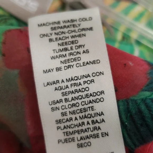 Chico's 3/4 Sleeve Top Semi Sheer Floral Print with Front Tie Waist Detail - Picture 12 of 12